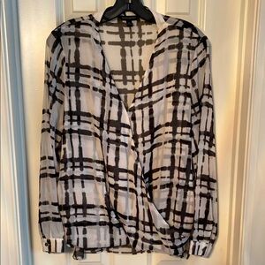 Banana Republic White and Black Blouse with Mandarin Collar and Cuffed Sleeves
